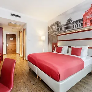 Amedia Plaza Hotel